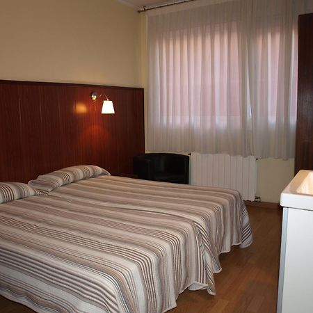 Hostal Bejar Barcelona Exterior photo
